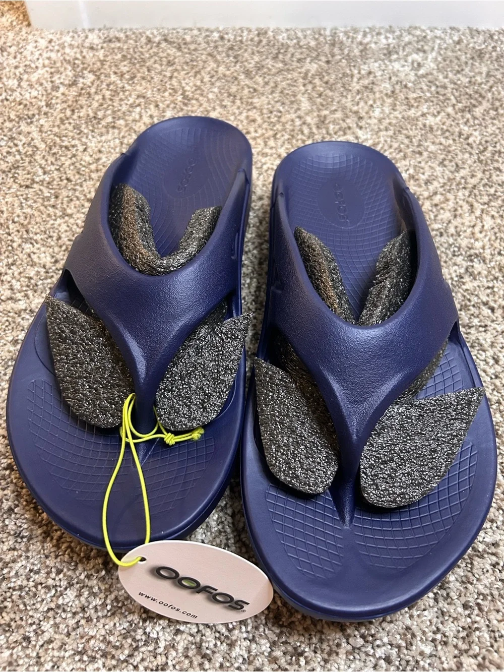 OOFOS OORIGINAL RECOVERY SANDAL, NAVY - WOMEN’S SIZE 12, MEN’S SIZE 10